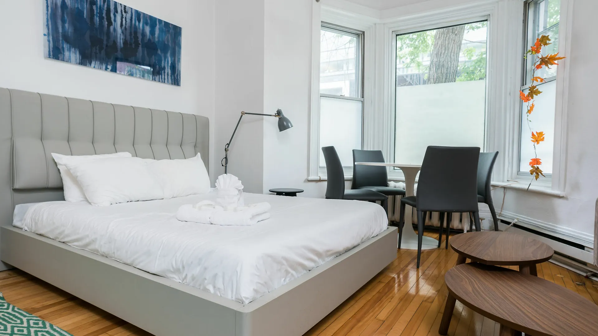 Chic Studio In Milton Park By Sonder Montréal Lägenhet