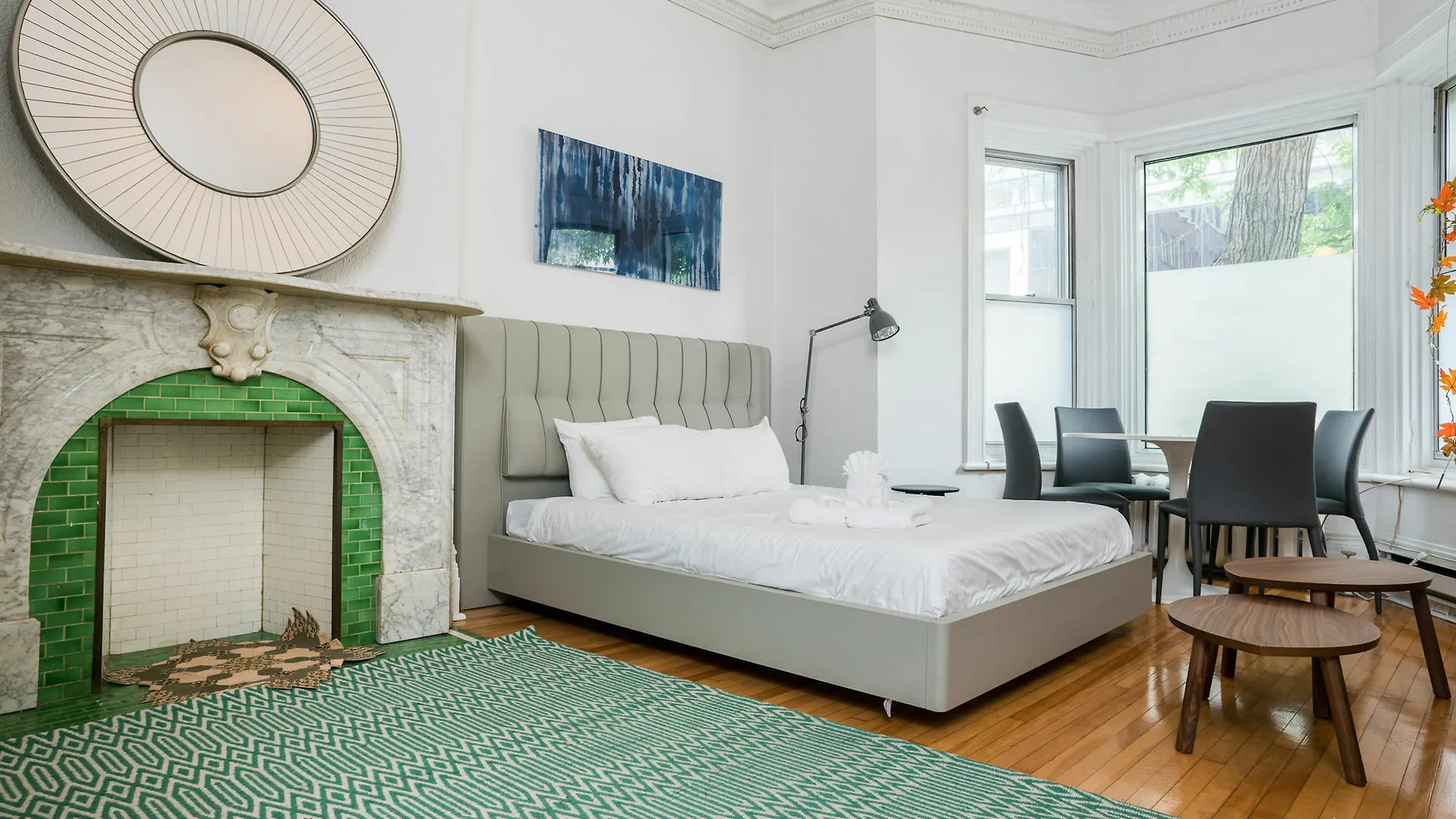 Chic Studio In Milton Park By Sonder Montréal